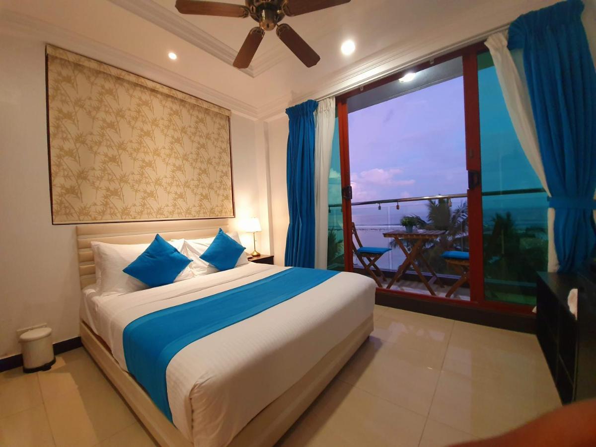 Huvan Beach Hotel At Hulhumale Exterior foto