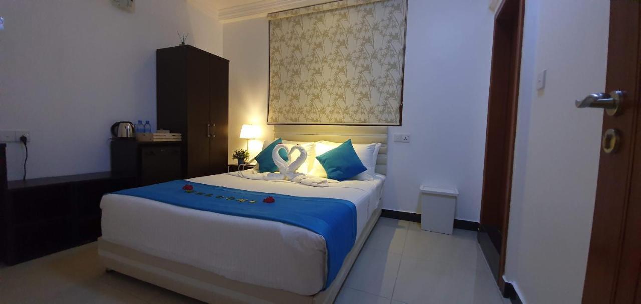 Huvan Beach Hotel At Hulhumale Exterior foto